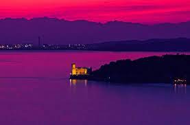 <h1>WEEKEND ROMANTICO A TRIESTE E PORTOROSE</h1><h5>Favoloso itinerario per onorare gli innamorati</h5>
<p>DAL 14 AL 16 FEBBRAIO 2025&nbsp;</p>
<p>&euro; 299,00 + Q.I.</p><br><div class='btn'><a href='https://www.duemoriviaggi.it/viaggi-di-gruppo/weekend-romantico-a-triste-e-portorose/'>SCOPRI</a></div>